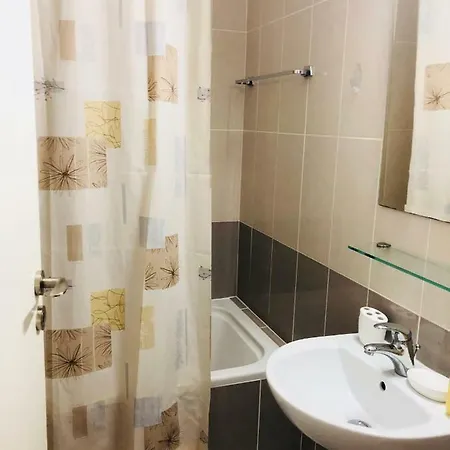 Apartment Elysia Park 9-404 Paphos